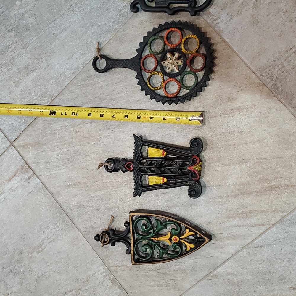 Trivets Collection 33 Pcs. Elegant Black Cast Iron Wall Accents - Picture 12 of 12